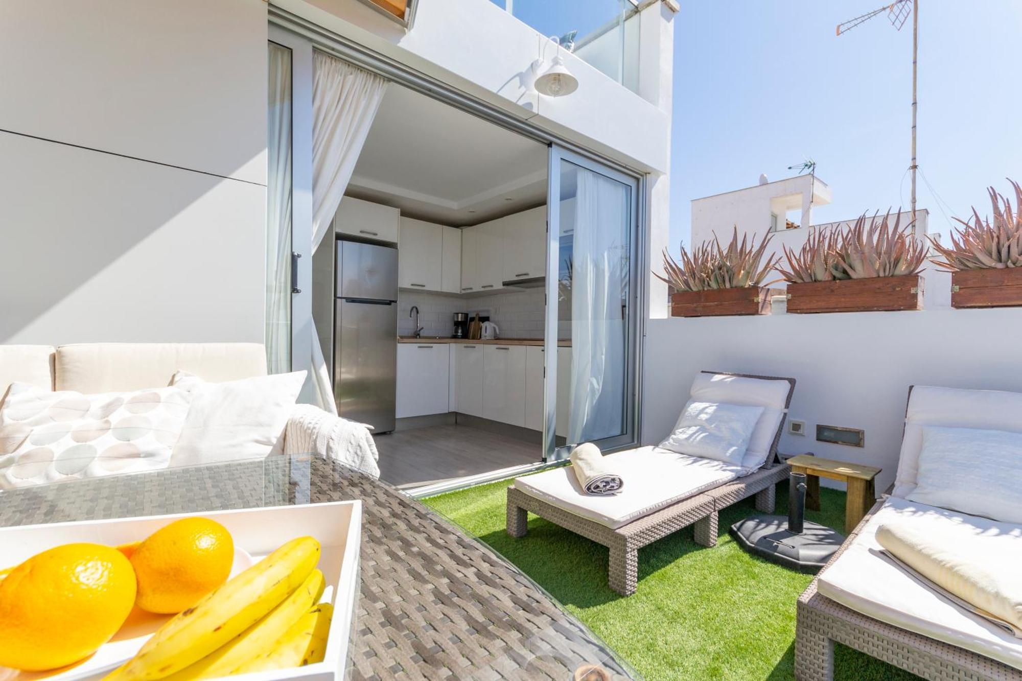 Cozy And Sea Views Private Terrace Apartment Ла-Плайя-де-Арнегин Экстерьер фото